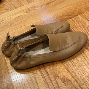 Everlane day loafers in camel